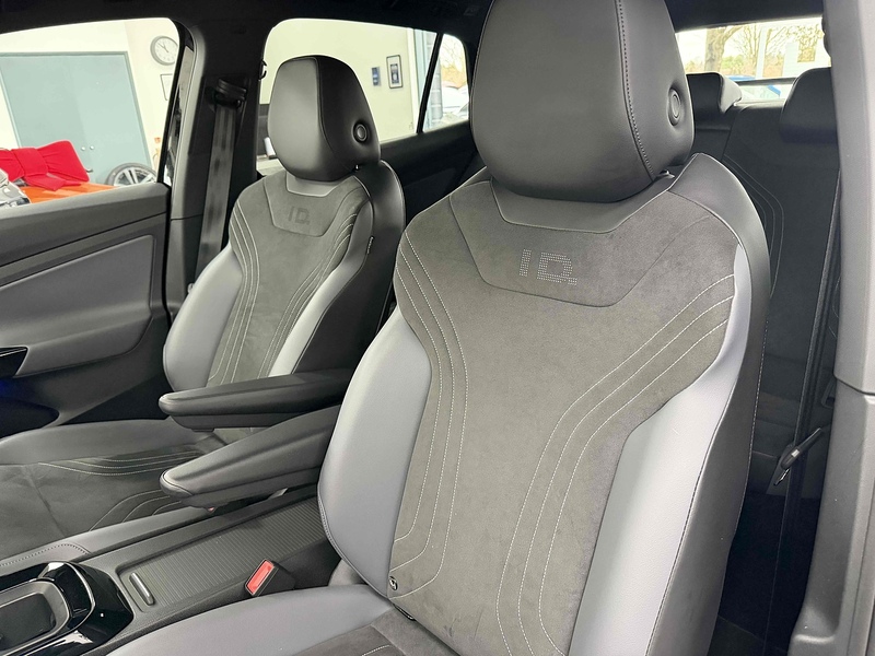 Volkswagen ID.5 Pro Performance Style - U2215