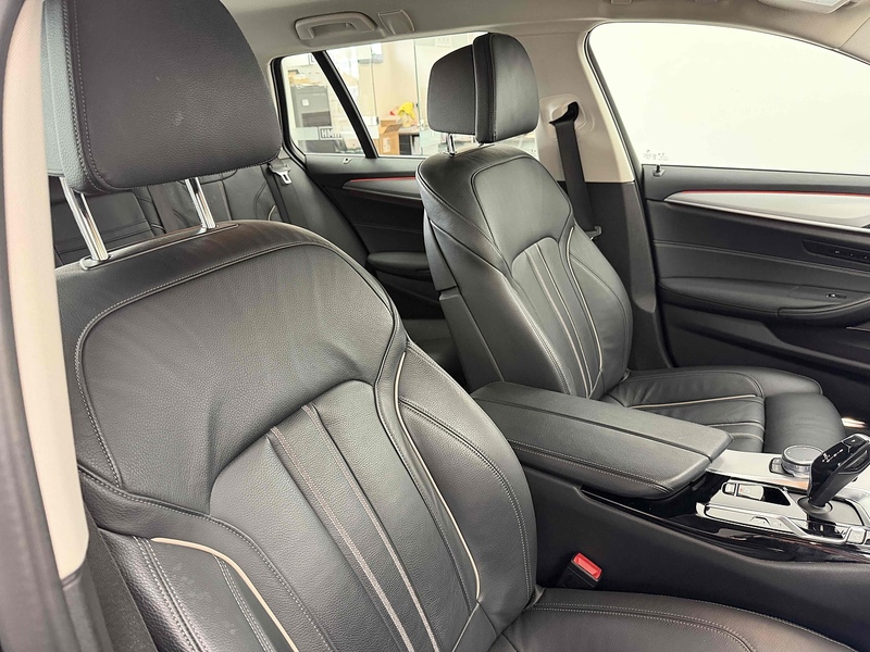 BMW 5 Series 530e SE - U2220