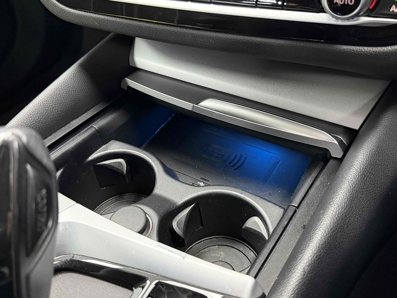 BMW 5 Series 530e SE - U2220