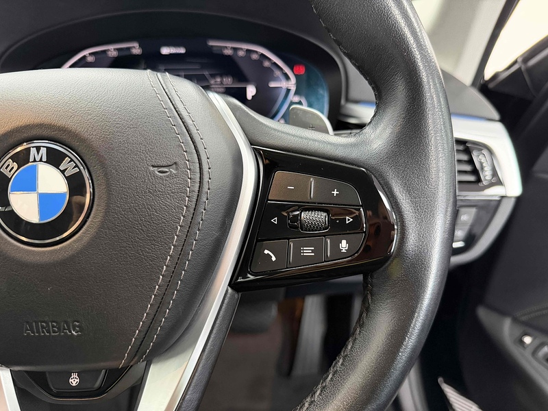 BMW 5 Series 530e SE - U2220