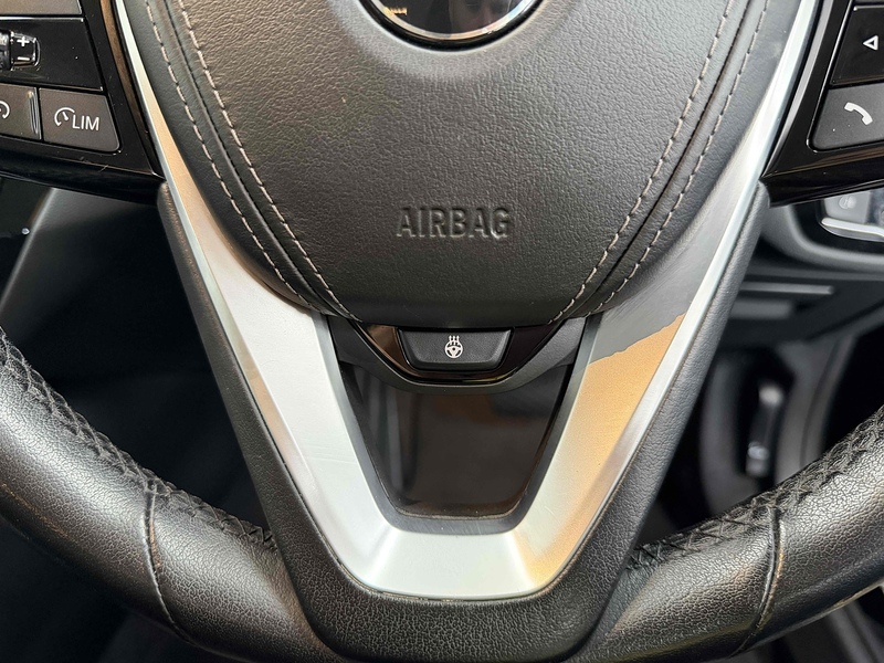 BMW 5 Series 530e SE - U2220