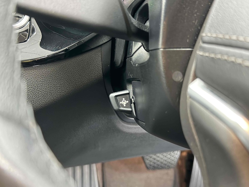 BMW 5 Series 530e SE - U2220