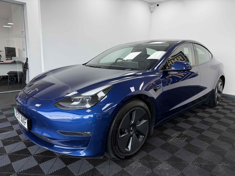 Tesla Model 3 Long Range - U2225