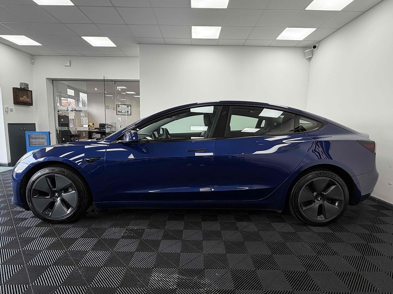 Tesla Model 3 Long Range - U2225