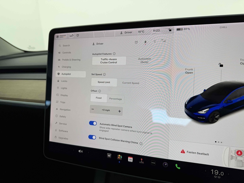 Tesla Model 3 Long Range - U2225