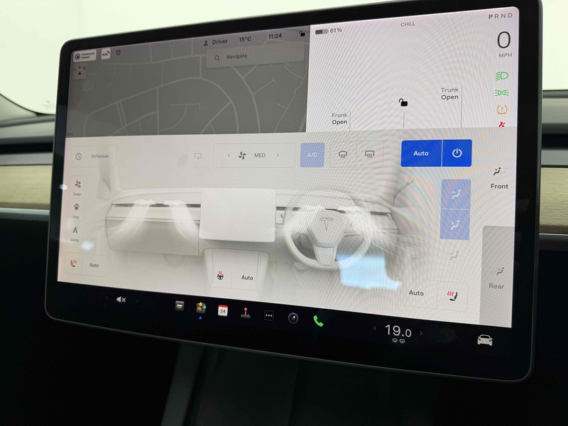 Tesla Model 3 Long Range - U2225