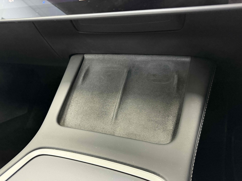 Tesla Model 3 Long Range - U2225