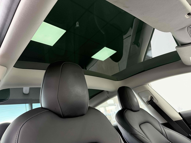 Tesla Model 3 Long Range - U2225