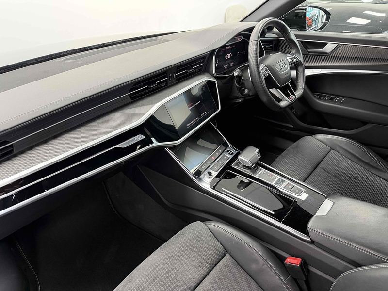 Audi A6 Avant TDI Black Edition - U2227