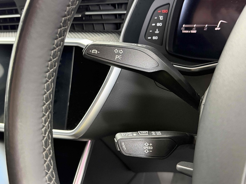 Audi A6 Avant TDI Black Edition - U2227