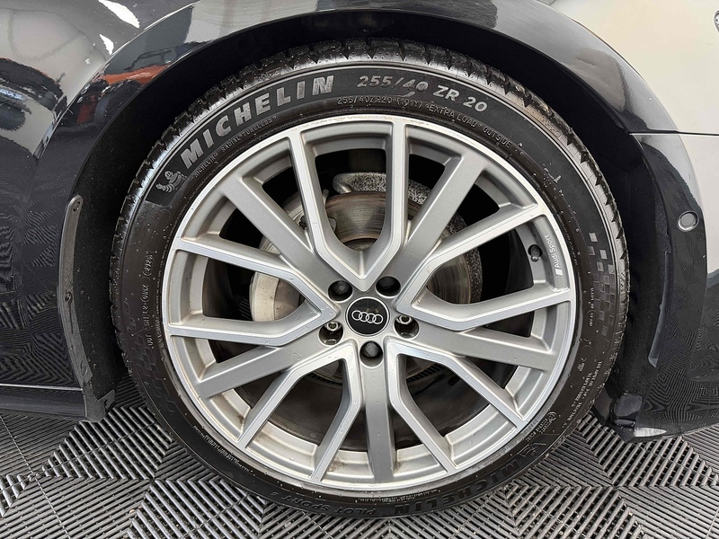 Audi A6 Avant TDI Black Edition - U2227