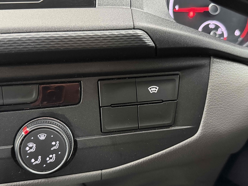 Volkswagen Transporter TDI T28 Highline - U2231