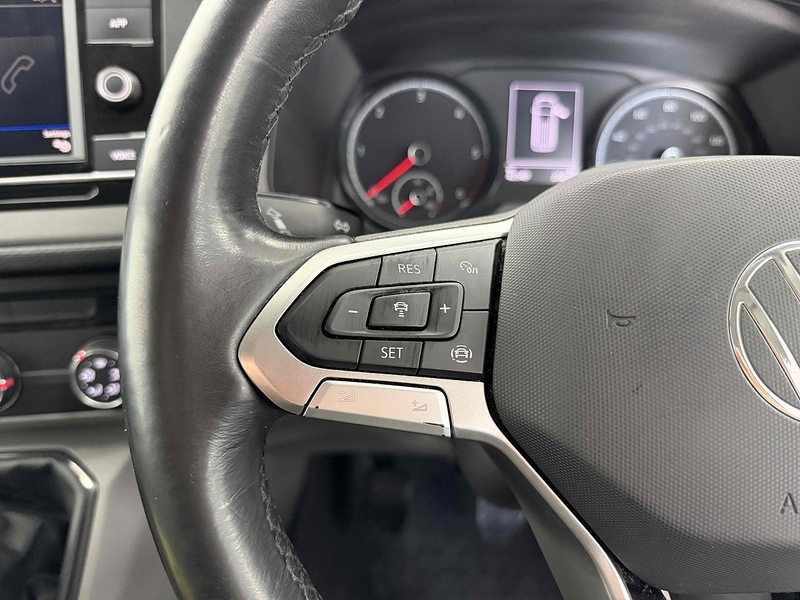 Volkswagen Transporter TDI T28 Highline - U2231