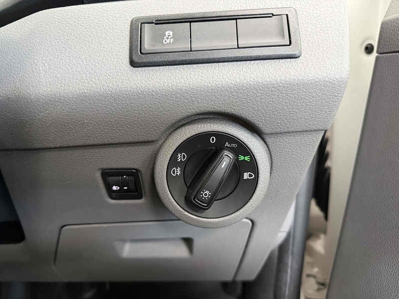 Volkswagen Transporter TDI T28 Highline - U2231