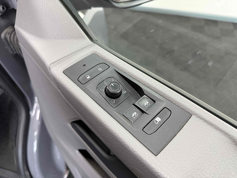 Volkswagen Transporter TDI T30 Highline - U2246