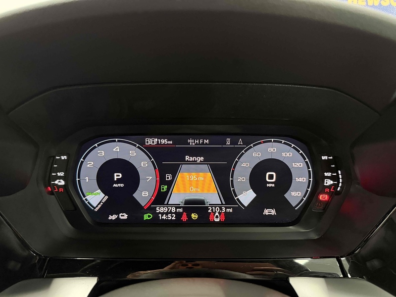 Audi A3 TFSIe S line - U2247