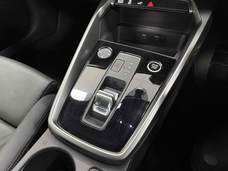 Audi A3 TFSIe S line - U2247