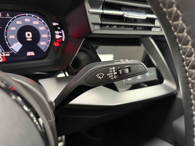 Audi A3 TFSIe S line - U2247