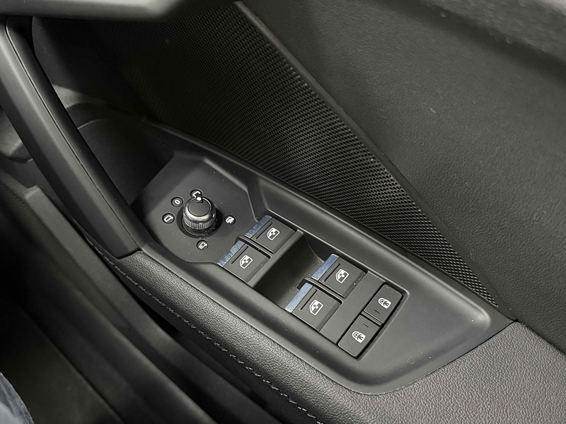 Audi A3 TFSIe S line - U2247