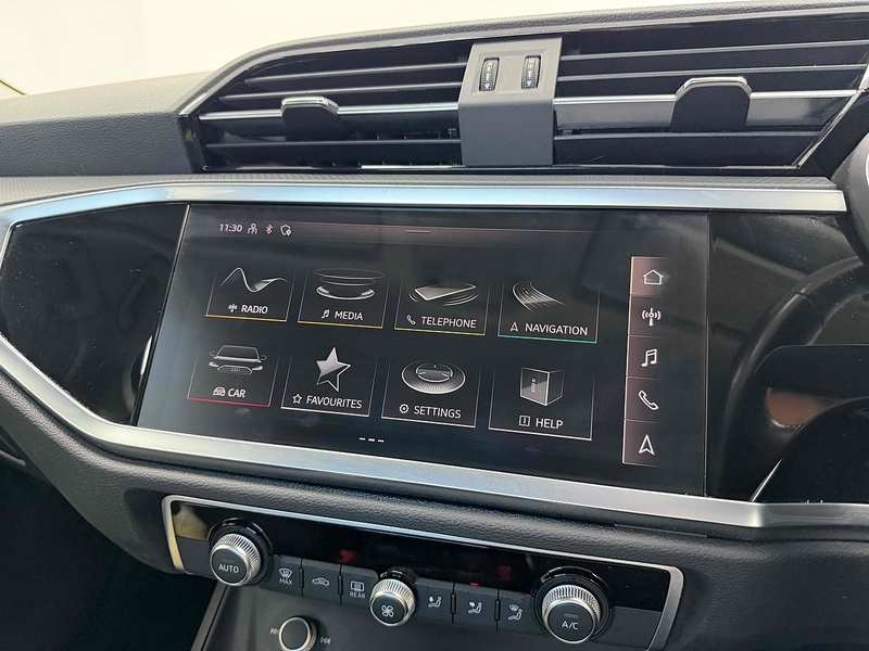 Audi Q3 TFSI CoD Sport - U2248