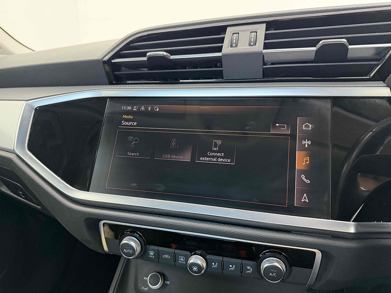 Audi Q3 TFSI CoD Sport - U2248