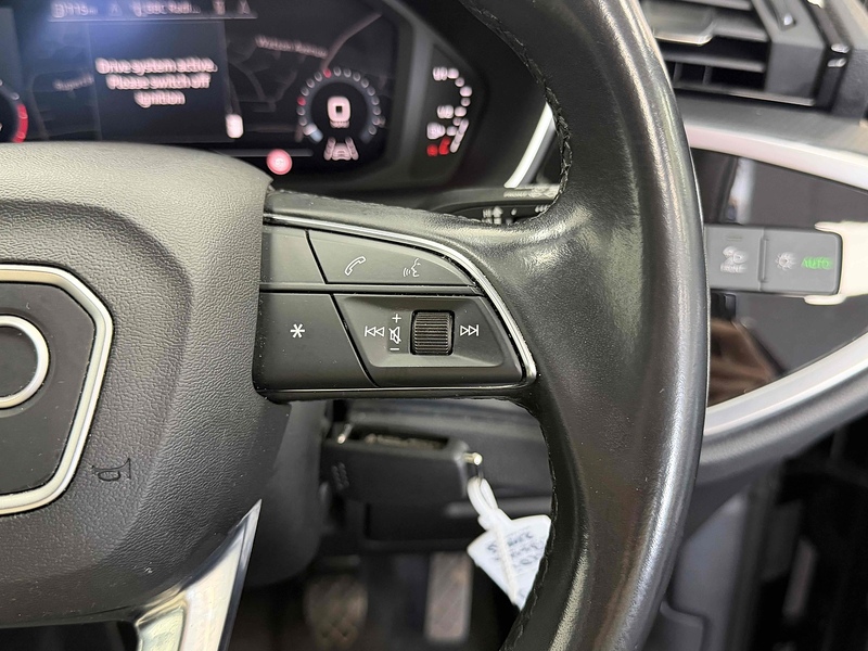 Audi Q3 TFSI CoD Sport - U2248