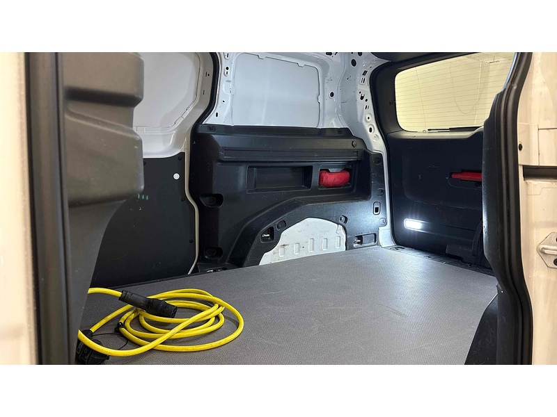 Volkswagen ID. Buzz Cargo Pro Commerce Plus - U2250