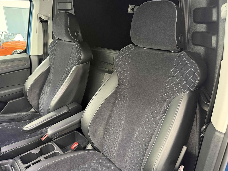 Volkswagen Caddy TDI C20 Commerce Pro - U2252