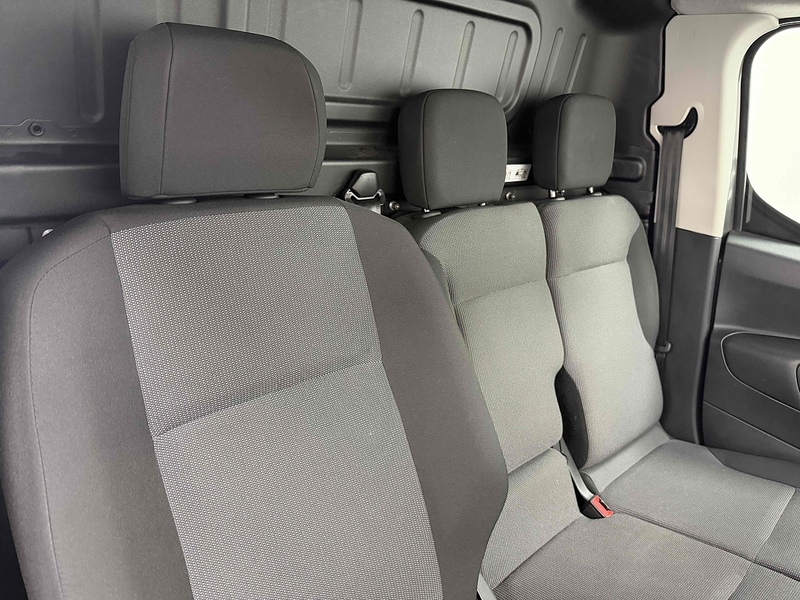 Peugeot Partner BlueHDi 1000 Asphalt - U2253