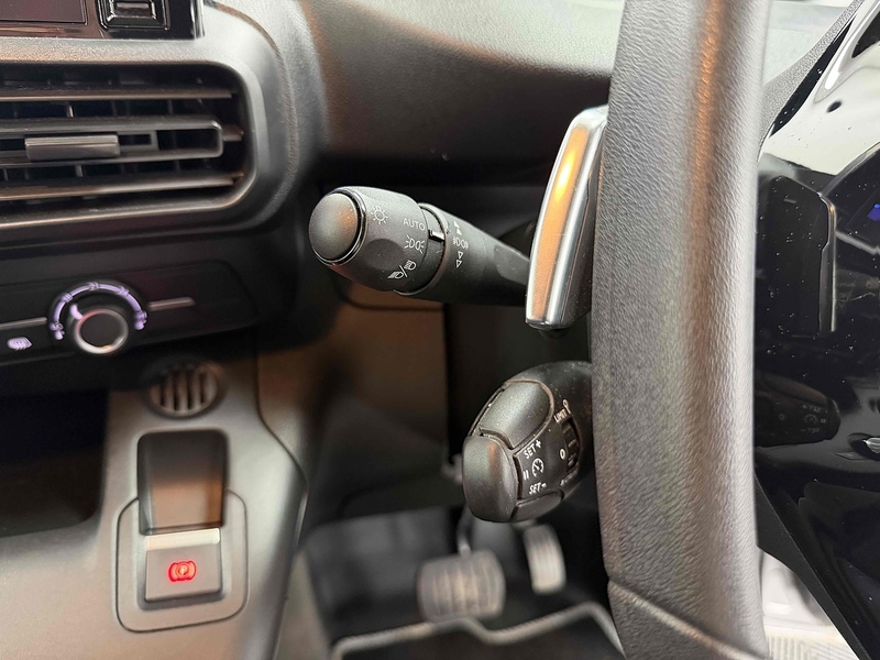 Peugeot Partner BlueHDi 1000 Asphalt - U2253