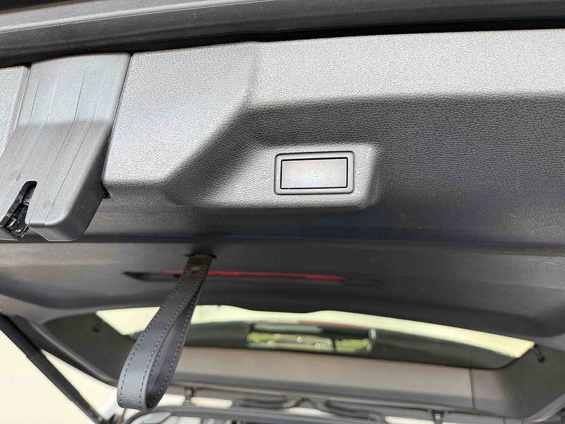 Volkswagen ID. Buzz Cargo Pro Commerce Plus - U2260