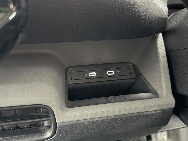 Volkswagen ID. Buzz Cargo Pro Commerce Plus - U2263