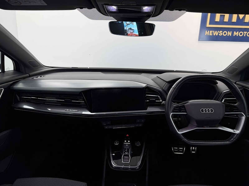 Audi Q4 e-tron S line - U2264
