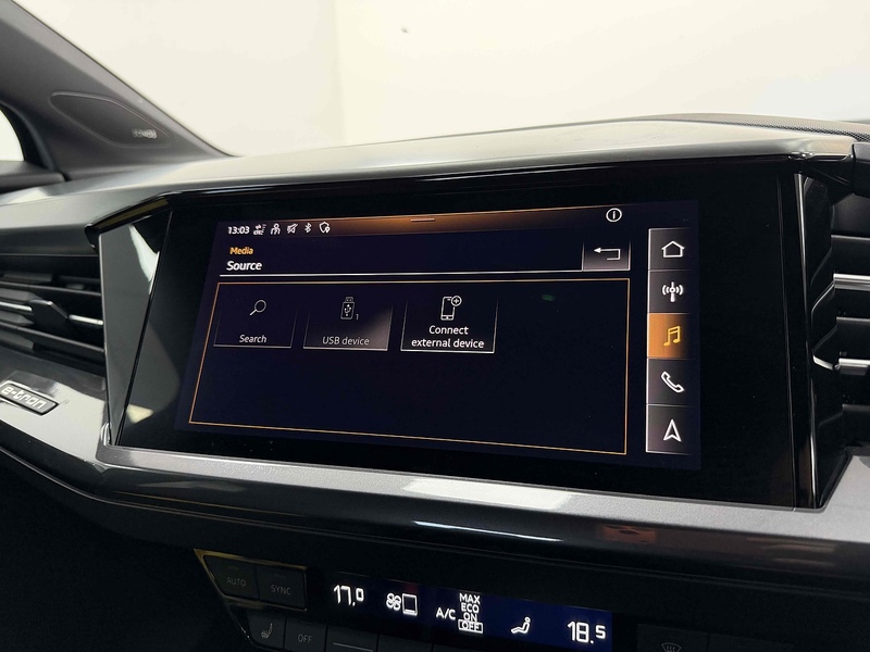 Audi Q4 e-tron S line - U2264