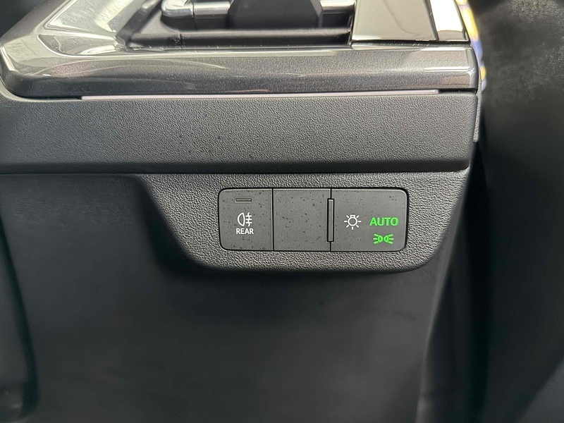 Audi Q4 e-tron S line - U2264