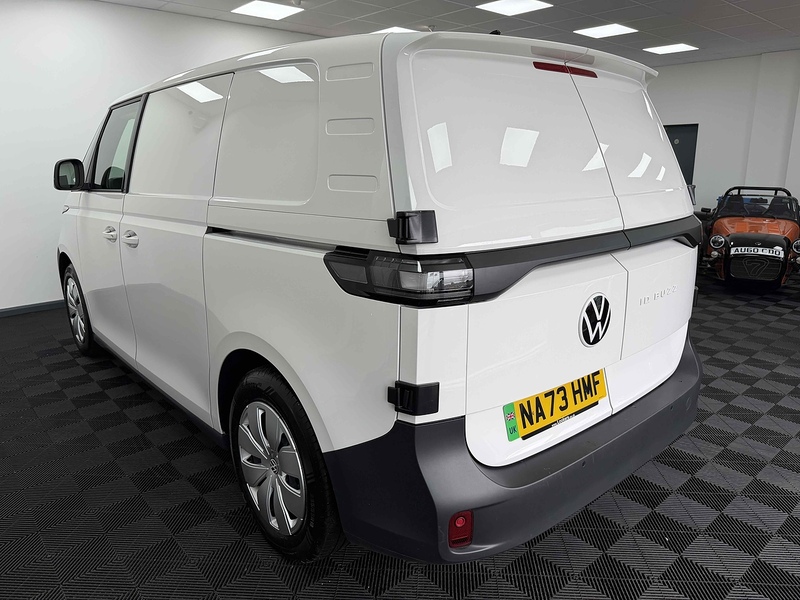 Volkswagen ID. Buzz Cargo Pro Commerce Plus - U2268