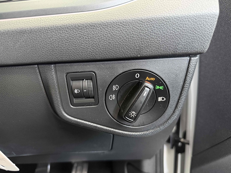 Volkswagen Taigo TSI R-Line - U2271