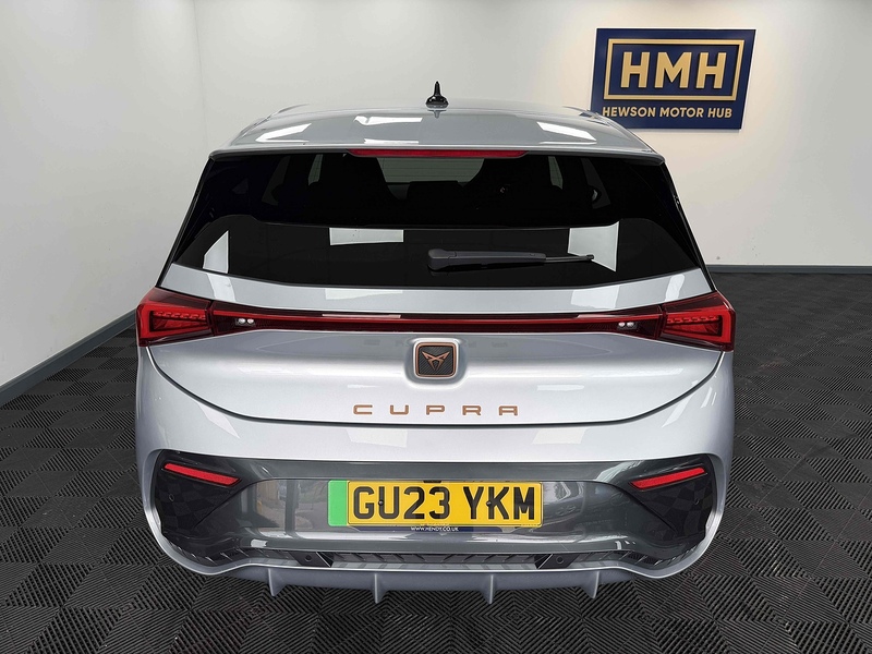 CUPRA Born V3 - U2272