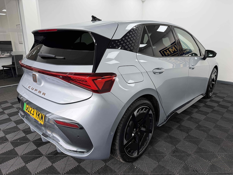 CUPRA Born V3 - U2272