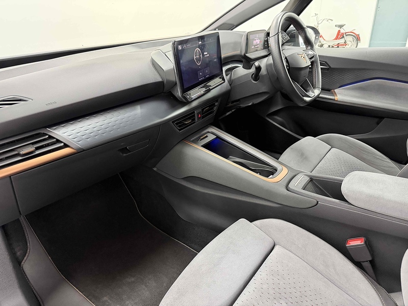 CUPRA Born V3 - U2272