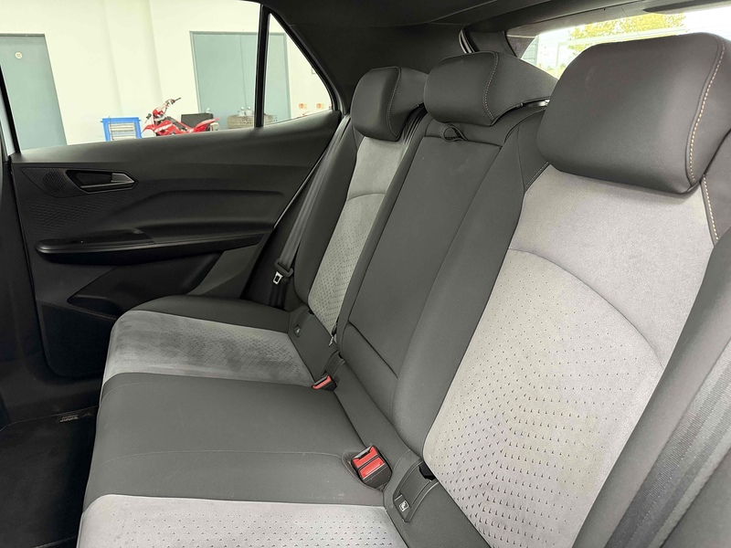 CUPRA Born V3 - U2272