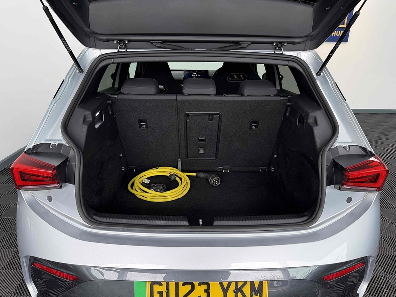 CUPRA Born V3 - U2272
