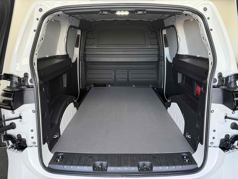 Volkswagen ID. Buzz Cargo Pro Commerce - U2273