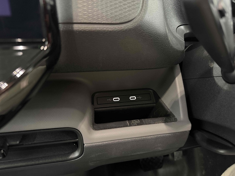 Volkswagen ID. Buzz Cargo Pro Commerce - U2273