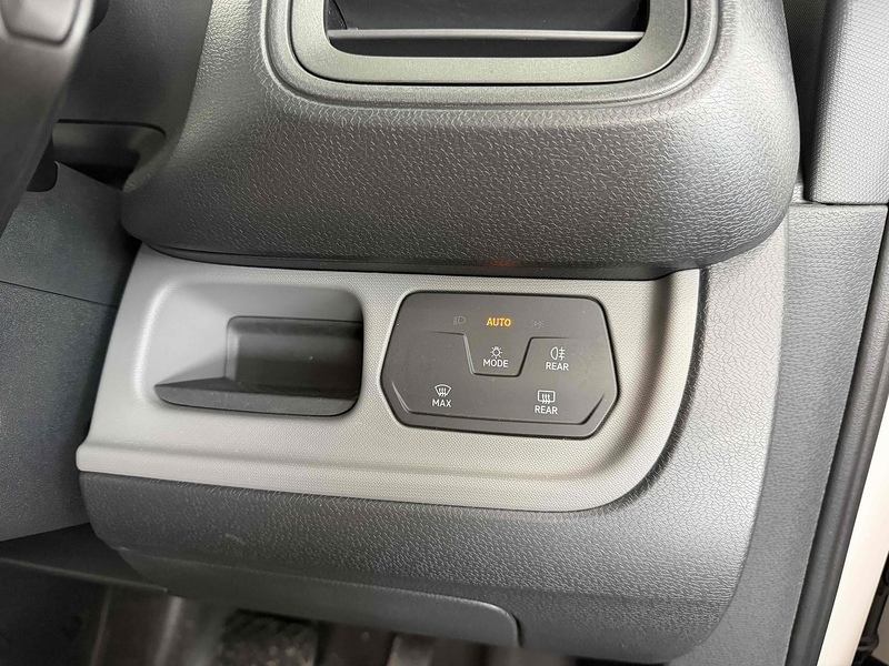 Volkswagen ID. Buzz Cargo Pro Commerce - U2273