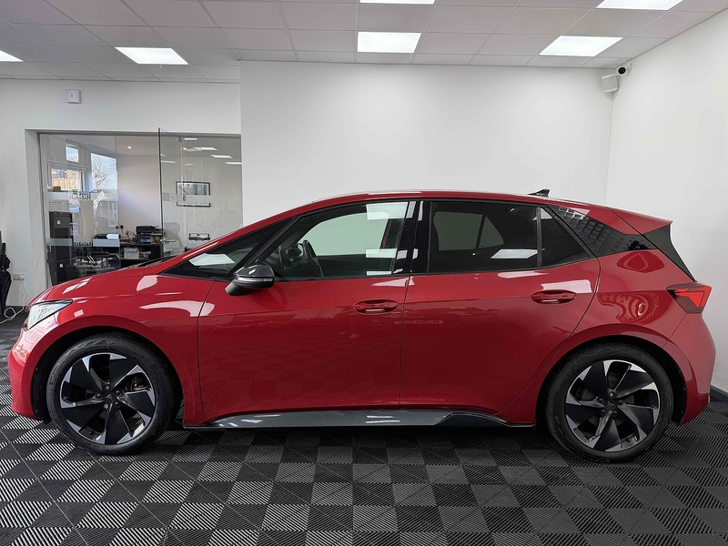 CUPRA Born V2 - U2275