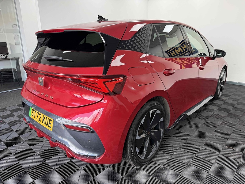 CUPRA Born V2 - U2275