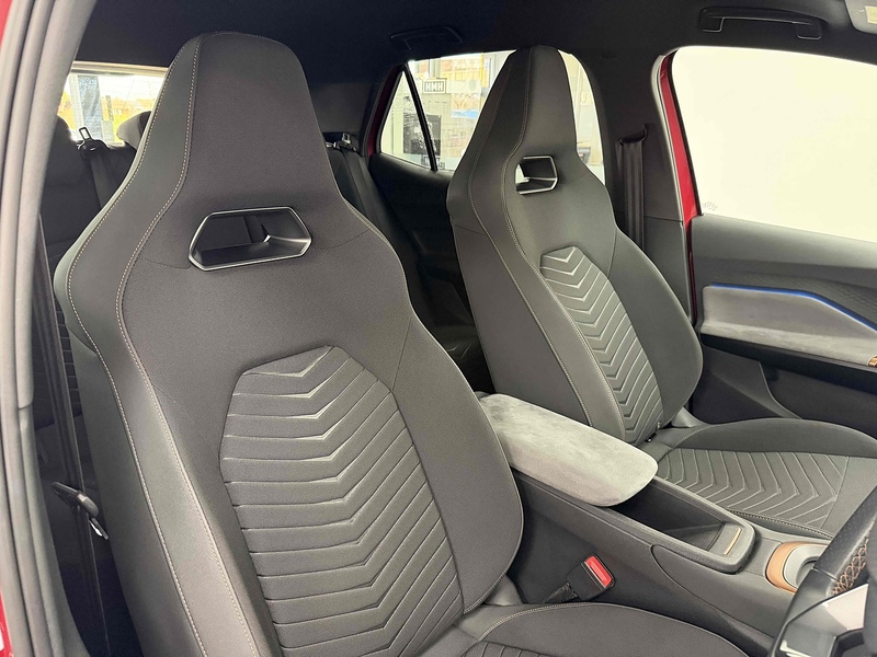 CUPRA Born V2 - U2275