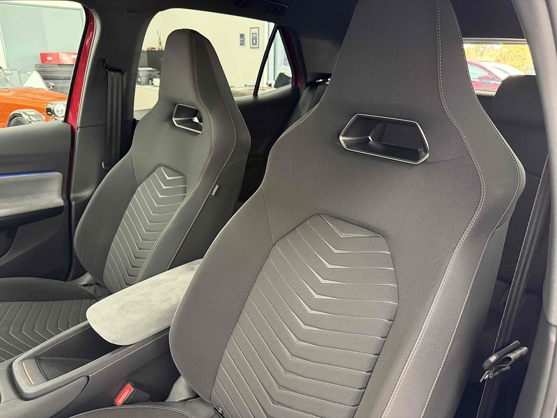 CUPRA Born V2 - U2275