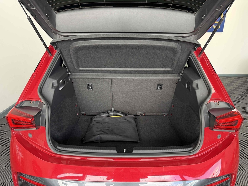 CUPRA Born V2 - U2275